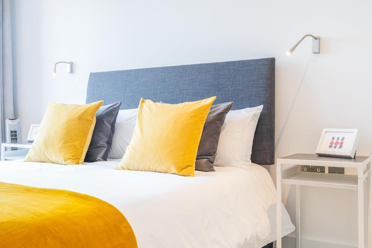 St Albans 2 Bed Luxury City Apartment, 5 Mins Walk To Train & Allocated Parking Dış mekan fotoğraf