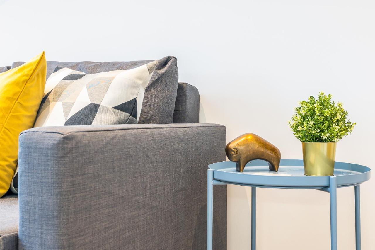 St Albans 2 Bed Luxury City Apartment, 5 Mins Walk To Train & Allocated Parking Dış mekan fotoğraf