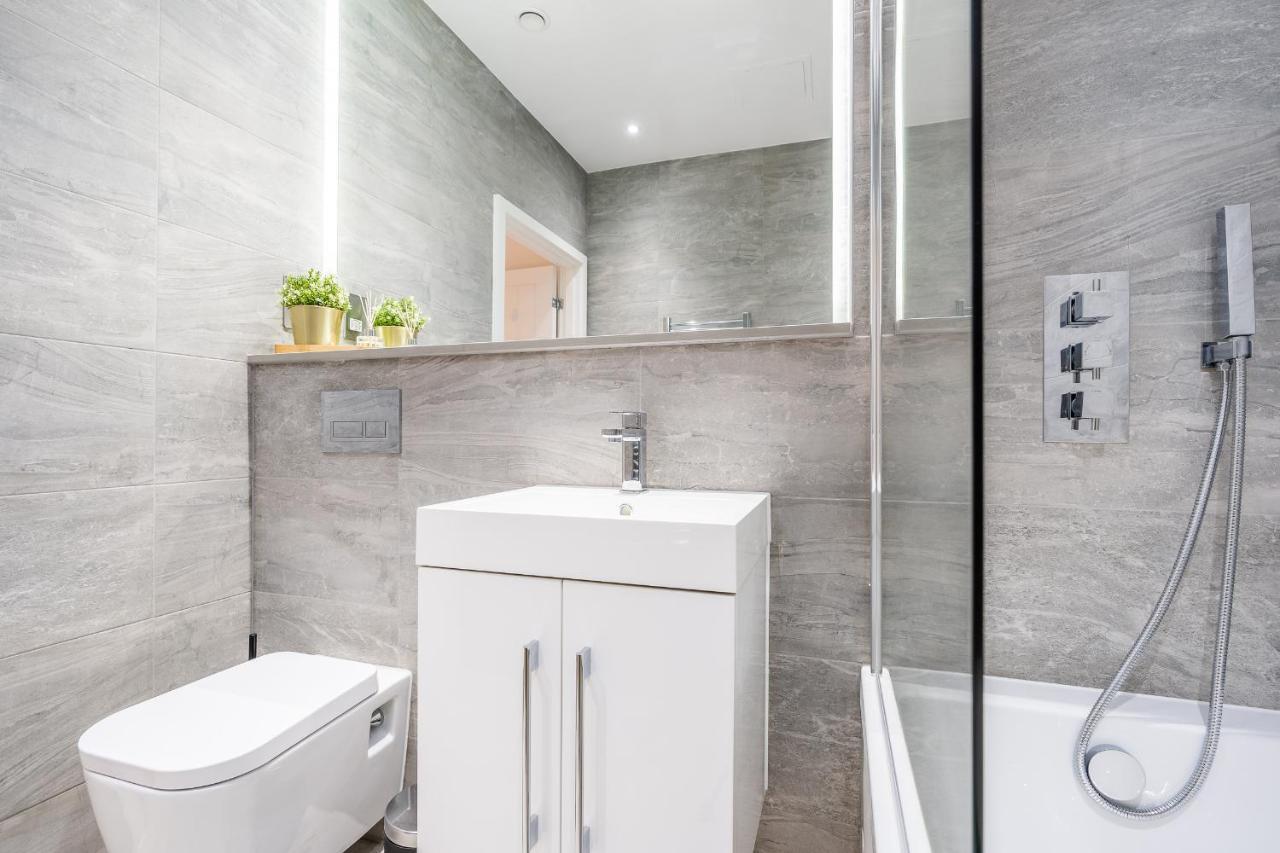 St Albans 2 Bed Luxury City Apartment, 5 Mins Walk To Train & Allocated Parking Dış mekan fotoğraf